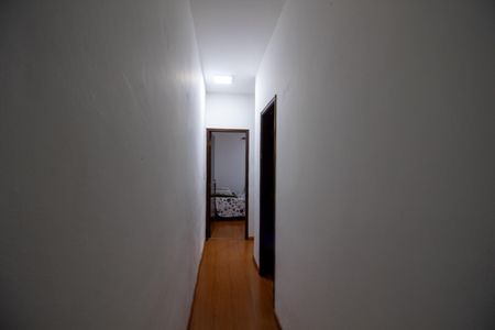 Casa à venda com 132m², 2 quartos e 2 vagas Casa à venda com 132m², 2 quartos e 2 vagasCorredor