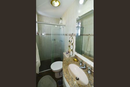 Apartamento à venda com 212m², 4 quartos e 3 vagas Apartamento à venda com 212m², 4 quartos e 3 vagasBanheiro suite1