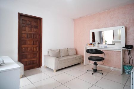 Casa à venda com 216m², 3 quartos e sem vagaSala