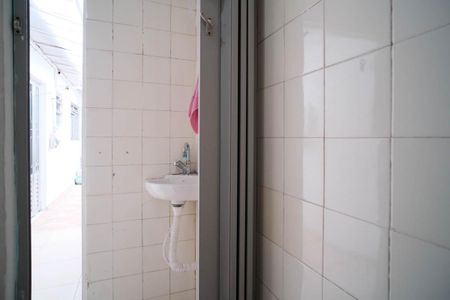 Casa à venda com 216m², 3 quartos e sem vagaBanheiro