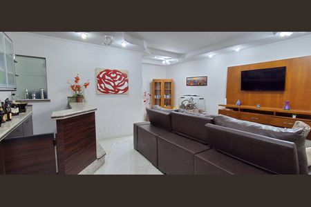 Casa à venda com 220m², 3 quartos e 2 vagas Casa à venda com 220m², 3 quartos e 2 vagasSala