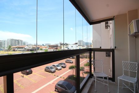Apartamento à venda com 65m², 2 quartos e 1 vagaVaranda