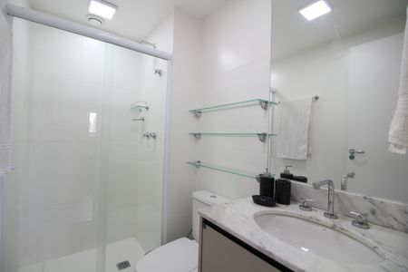 Apartamento à venda com 65m², 2 quartos e 1 vagaBanheiro Social