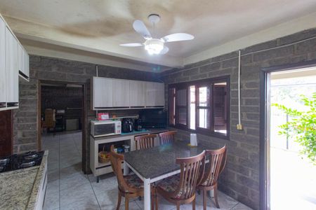 Casa à venda com 450m², 2 quartos e 3 vagasCozinha