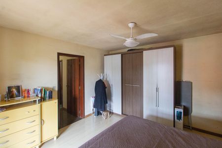 Casa à venda com 450m², 2 quartos e 3 vagasSuíte