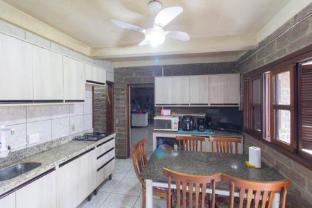 Casa à venda com 450m², 2 quartos e 3 vagasCozinha