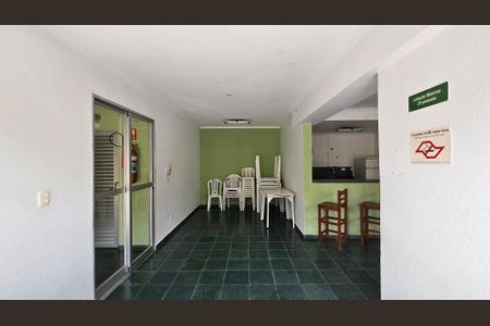 Apartamento para alugar com 57m², 2 quartos e 1 vaga Apartamento para alugar com 57m², 2 quartos e 1 vagaÁrea comum - Salão de festas