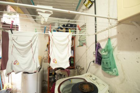 Casa à venda com 70m², 2 quartos e 1 vagaÁrea de Serviço