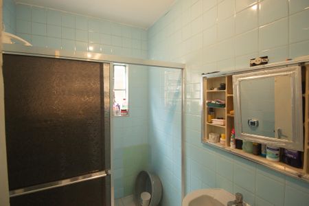 Casa à venda com 70m², 2 quartos e 1 vagaBanheiro 1