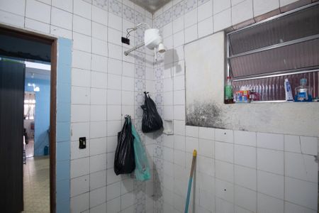 Casa à venda com 70m², 2 quartos e 1 vagaBanheiro 2