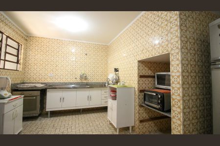 Casa para alugar com 220m², 4 quartos e 2 vagasCozinha