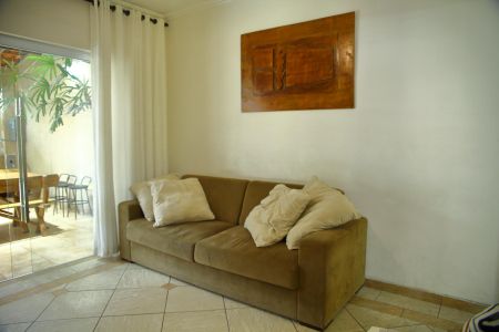 Casa à venda com 250m², 3 quartos e 2 vagasSala