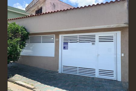 Casa à venda com 250m², 3 quartos e 2 vagasFachada