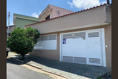 Casa à venda com 250m², 3 quartos e 2 vagasFachada