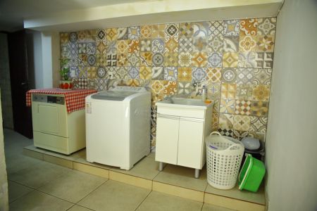 Casa à venda com 250m², 3 quartos e 2 vagasÁrea de Serviço