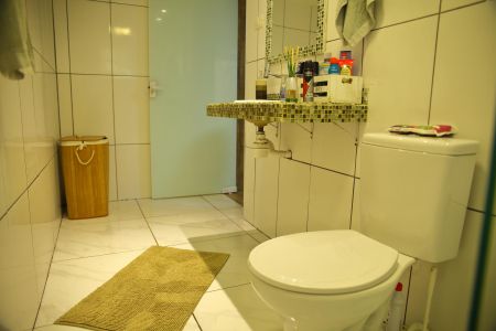 Casa à venda com 250m², 3 quartos e 2 vagasBanheiro 2