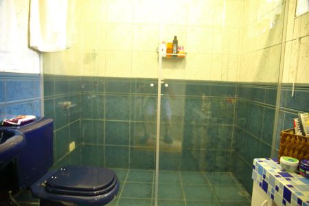 Casa à venda com 250m², 3 quartos e 2 vagasBanheiro