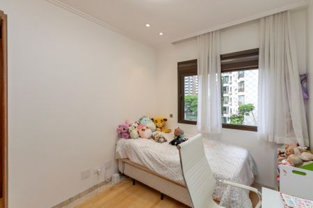 Apartamento à venda com 275m², 4 quartos e 7 vagasSuíte 3