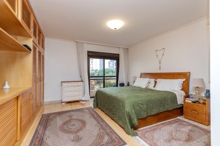 Apartamento à venda com 275m², 4 quartos e 7 vagasSuíte 1