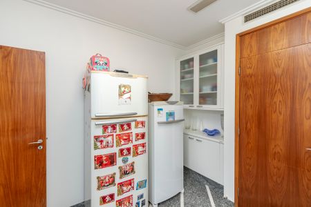Apartamento à venda com 275m², 4 quartos e 7 vagasCopa