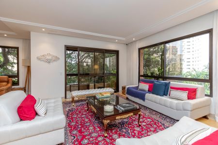 Apartamento à venda com 275m², 4 quartos e 7 vagasSala