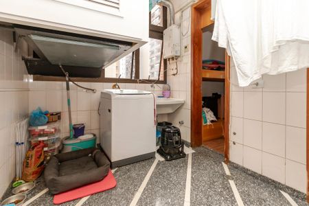 Apartamento à venda com 275m², 4 quartos e 7 vagasÁrea de Serviço