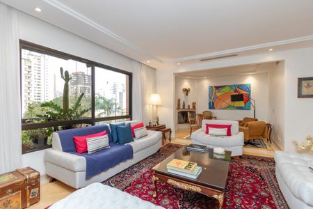 Apartamento à venda com 275m², 4 quartos e 7 vagasSala