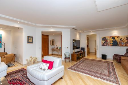 Apartamento à venda com 275m², 4 quartos e 7 vagasSala