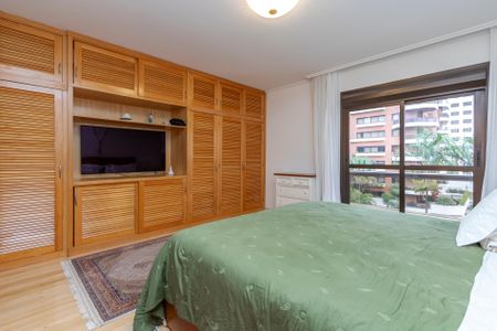 Apartamento à venda com 275m², 4 quartos e 7 vagasSuíte 1