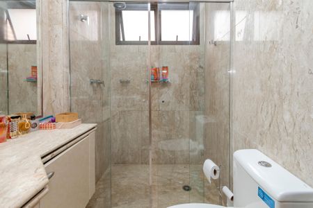 Apartamento à venda com 275m², 4 quartos e 7 vagasBanheiro da Suíte 3