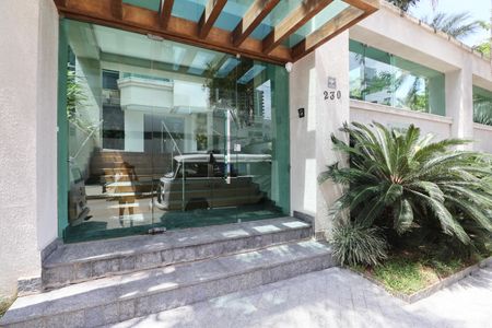 Apartamento para alugar com 128m², 3 quartos e 2 vagasFachada