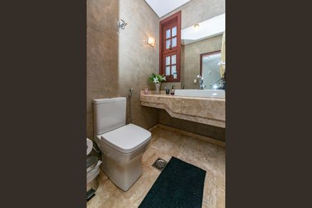 Casa à venda com 453m², 4 quartos e 2 vagas Casa à venda com 453m², 4 quartos e 2 vagasLavabo