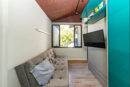 Casa à venda com 453m², 4 quartos e 2 vagas Casa à venda com 453m², 4 quartos e 2 vagasSala 4