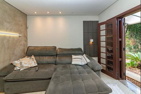 Casa à venda com 453m², 4 quartos e 2 vagas Casa à venda com 453m², 4 quartos e 2 vagasSala 3