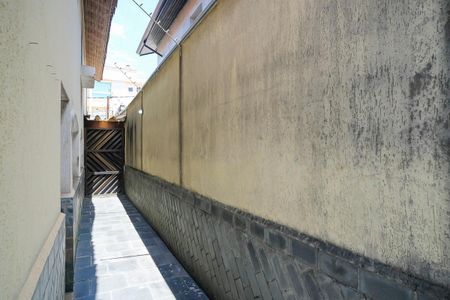 Casa à venda com 170m², 3 quartos e 2 vagasCorredor