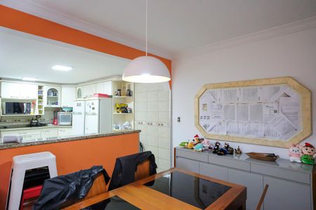 Casa à venda com 170m², 3 quartos e 2 vagasCozinha