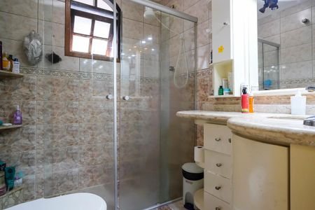 Casa à venda com 170m², 3 quartos e 2 vagasBanheiro