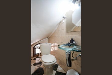 Casa à venda com 170m², 3 quartos e 2 vagasLavabo