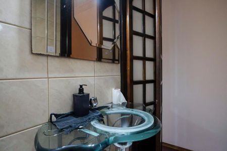 Casa à venda com 170m², 3 quartos e 2 vagasLavabo