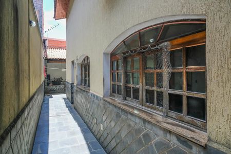 Casa à venda com 170m², 3 quartos e 2 vagasCorredor