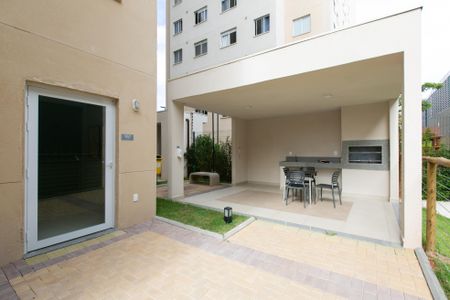 Apartamento para alugar com 33m², 2 quartos e sem vagaÁrea comum - Churrasqueira