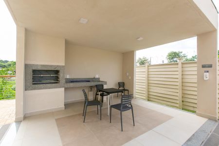 Apartamento para alugar com 33m², 2 quartos e sem vagaÁrea comum - Churrasqueira