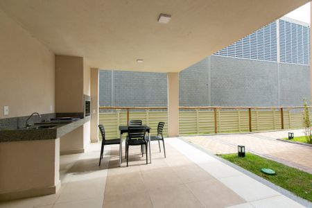 Apartamento para alugar com 33m², 2 quartos e sem vagaÁrea comum - Churrasqueira