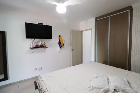 Casa à venda com 184m², 2 quartos e 2 vagas Casa à venda com 184m², 2 quartos e 2 vagasQuarto 1 - Suíte