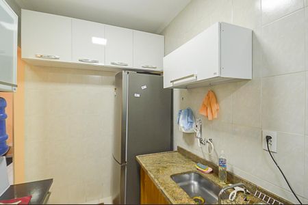 Apartamento à venda com 55m², 2 quartos e 1 vagaCozinha