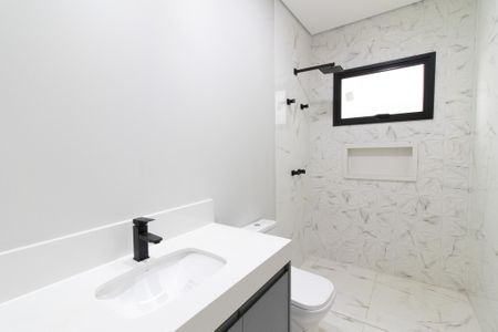 Casa de condomínio à venda com 200m², 4 quartos e sem vaga Casa de condomínio à venda com 200m², 4 quartos e sem vagaBanheiro