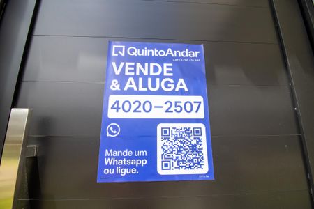 Casa de condomínio à venda com 200m², 4 quartos e sem vaga Casa de condomínio à venda com 200m², 4 quartos e sem vagaPlaca