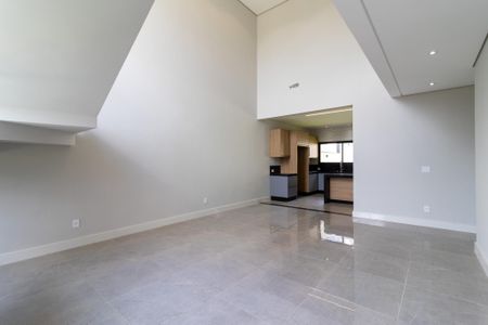 Casa de condomínio à venda com 200m², 4 quartos e sem vaga Casa de condomínio à venda com 200m², 4 quartos e sem vagaSala