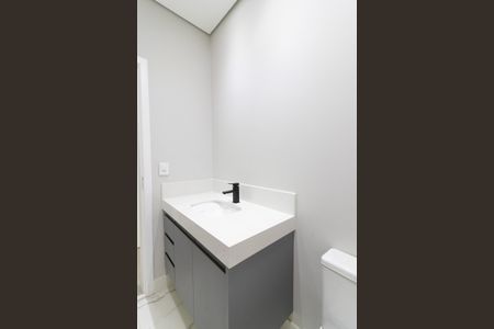 Casa de condomínio à venda com 200m², 4 quartos e sem vaga Casa de condomínio à venda com 200m², 4 quartos e sem vagaBanheiro