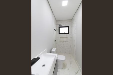 Casa de condomínio à venda com 200m², 4 quartos e sem vaga Casa de condomínio à venda com 200m², 4 quartos e sem vagaBanheiro do Quarto 2